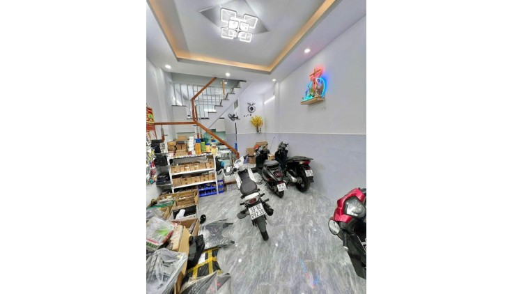 NHÀ ĐẸP KHU LÊ VĂN QUỚI, 32M2, 3 TẦNG, HẺM XE HƠI GIÁ 4.X TỶ